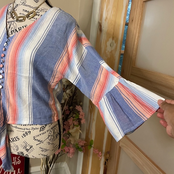 Girl Krazy Cropped Blouse Bell Flared Sleeves Stripped Front Button/Tie Size M - Picture 4 of 7